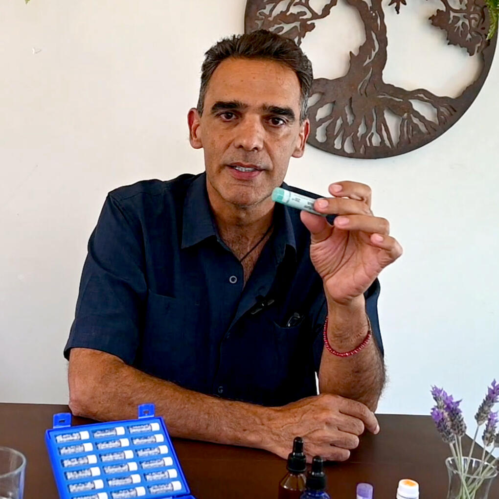 Carlos Gonzales (Homeópata) Carlos Gonzales (Homeópata)